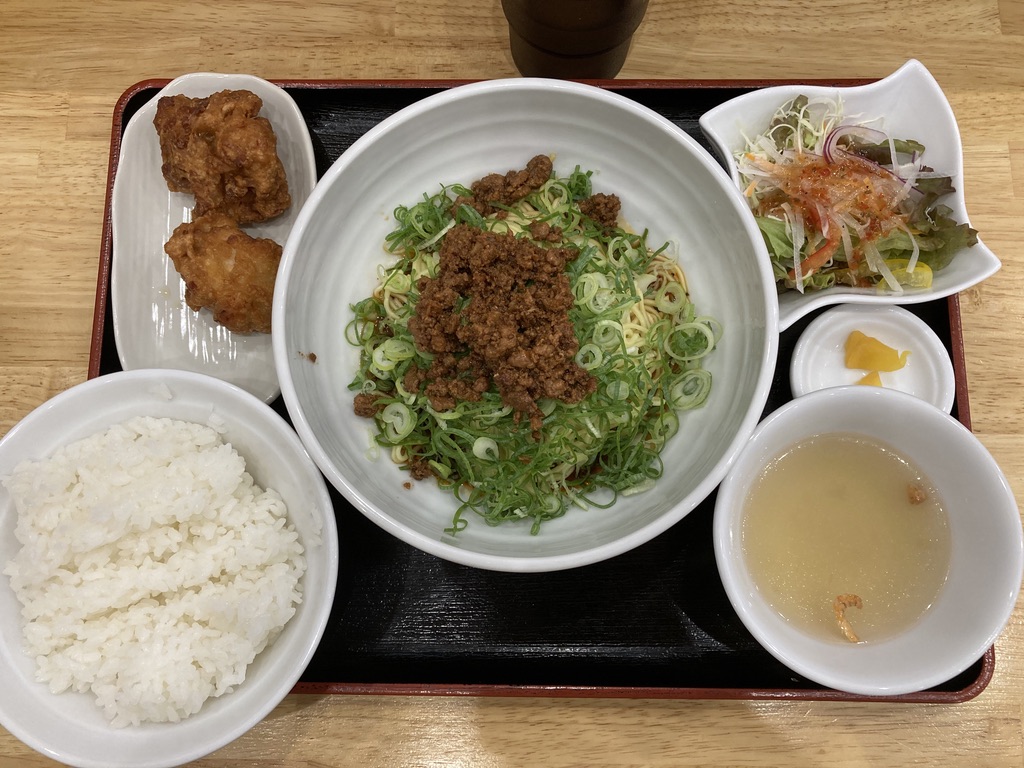 汁なし坦々麺